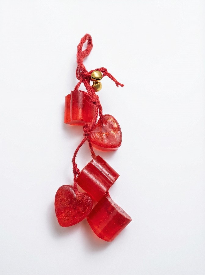 Kırmızı Kalp Figürlü El Yapımı Dekoratif Kokulu Sabun