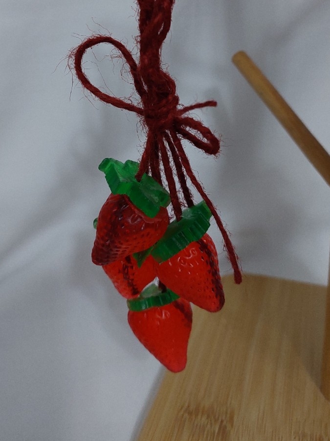 Çilek Figürlü İpli Dekoratif El Yapımı Sabun